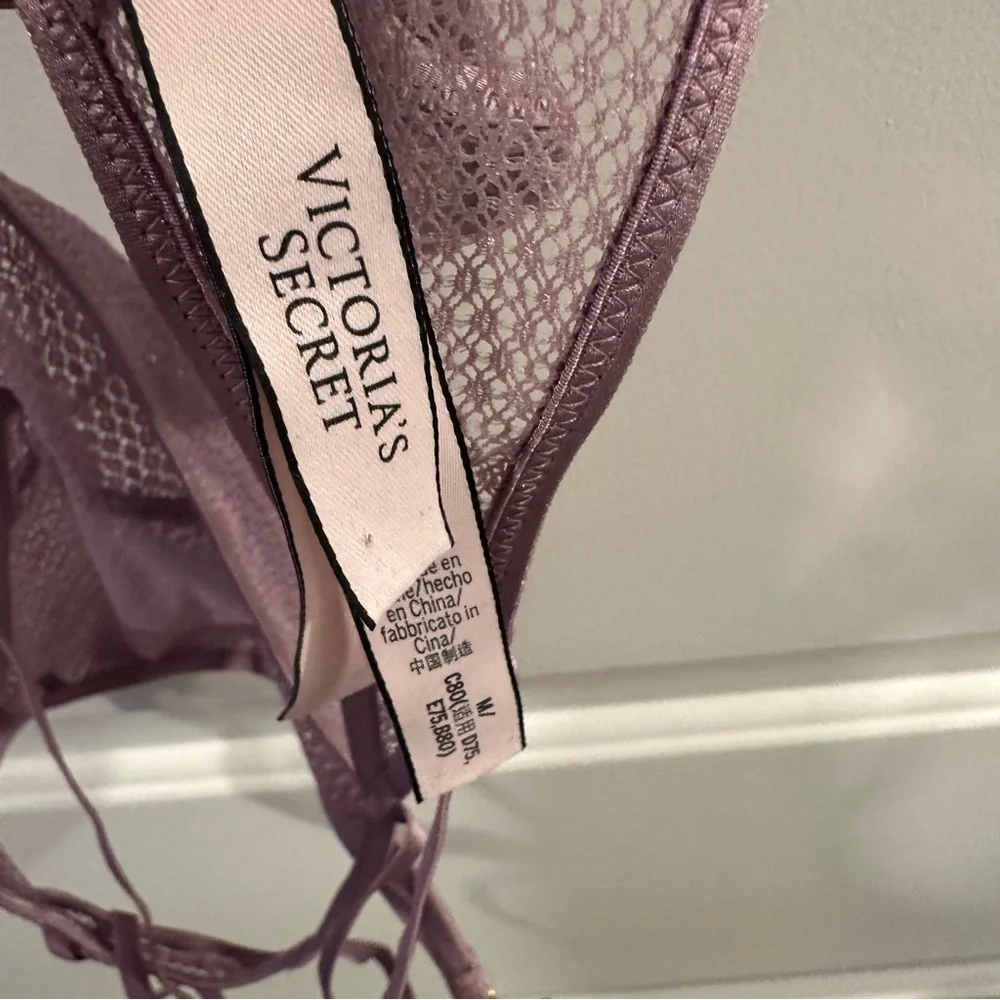 Victoria's Secret Triangle Bralette in Lilac Lace